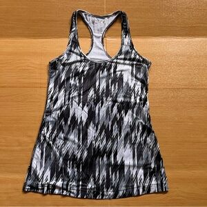 Xersion Black and Gray Geometric Tank Top